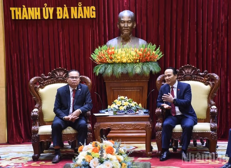 Renforcement de la coopération et du développement entre la ville de Da Nang et la province de Champasak