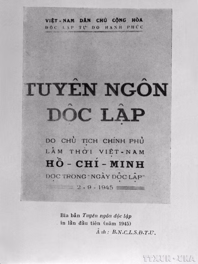 La Déclaration d'indépendance, donnant naissance à la République démocratique du Vietnam et marquant la victoire finale de la Révolution d'Août. Photo d'archives : VNA.