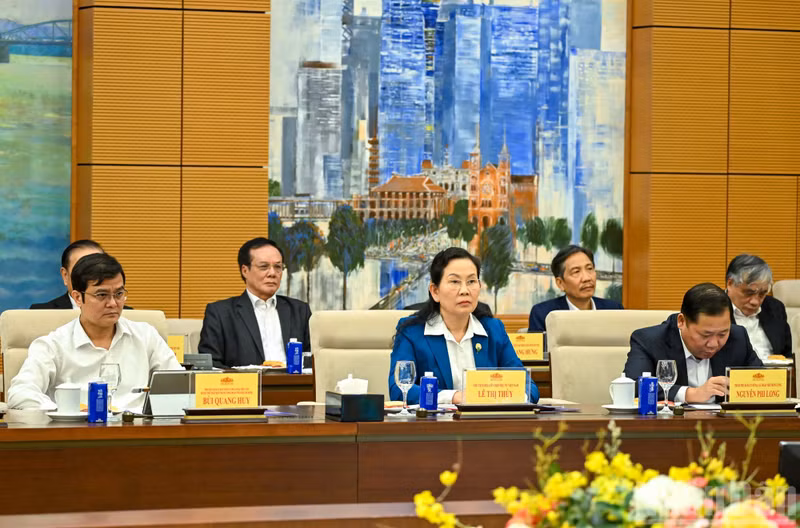 Vue d’ensemble de la conférence au bâtiment de l’Assemblée nationale. (Photo : Duy Linh)