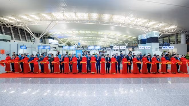 Lors de la cérémonie d'inauguration du projet d’extension du terminal international T2 de l’aéroport de Noi Bai. Photo : VNA.