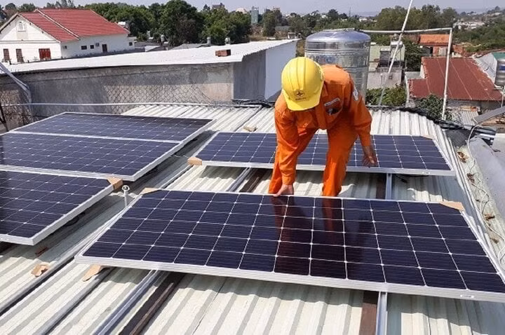 Efficacité de l’investissement dans l’énergie solaire de toiture ảnh 2