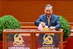 Le Secrétaire général du Comité central du PCV, To Lam, lors du XIVe Congrès national du PCV. Photo : NDEL.