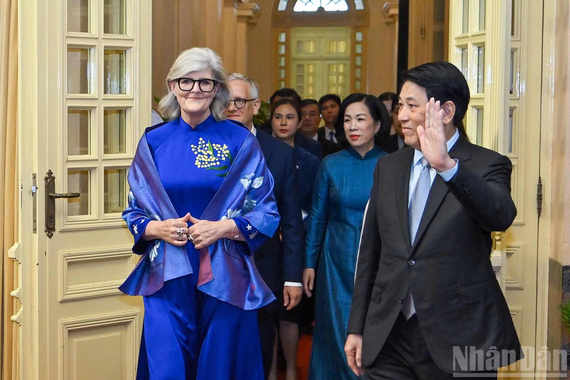 Le président vietnamien a souligné que malgré la distance géographique, le Vietnam et l’Australie partageaient de nombreuses similitudes, des intérêts stratégiques communs ainsi qu’une vision convergente sur les questions régionales et internationales, nourrissant ensemble l’aspiration à bâtir une région Asie-Pacifique de paix, de stabilité, de coopération et prospérité. Photo : Thuy Nguyen/NDEL