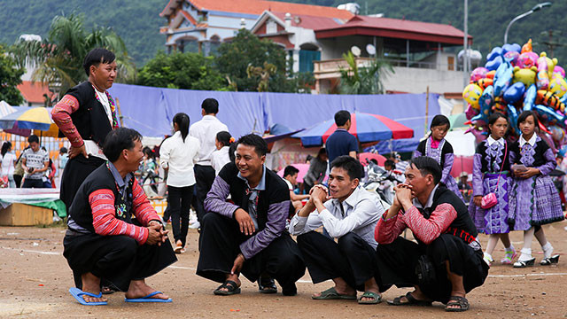 Des Mông font la promenade dans la rue ảnh 4 Des Mông font la promenade dans la rue ảnh 4