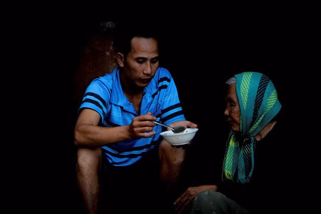 Le bonheur familial simple dans différentes régions du Vietnam ảnh 2