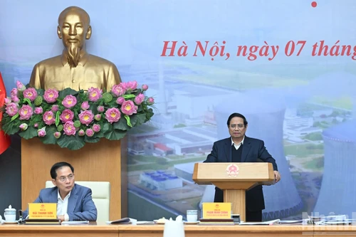 [EN IMAGES] : Le Premier ministre Pham Minh Chinh préside la 4ᵉ réunion du Comité de pilotage pour la construction de centrales nucléaires