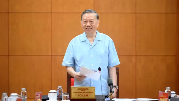 Le secrétaire général du Parti et président de la République, To Lam, s’exprime lors de la séance de travail. (Photo : Dang Khoa)