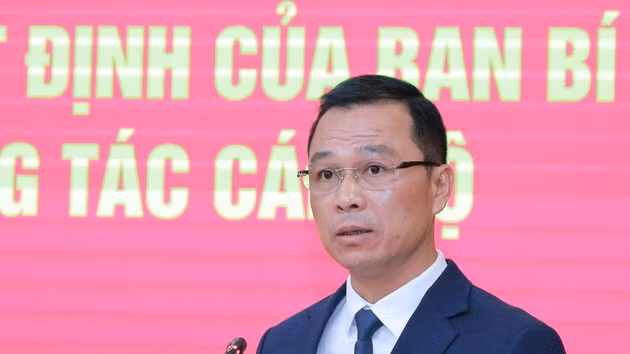Le général de brigade To Anh Dung nommé secrétaire adjoint du Comité provincial du Parti de Thanh Hoa pour le mandat 2025-2030 et élu président du Comité populaire provincial pour le mandat 2026-2031. Photo : VNA. 