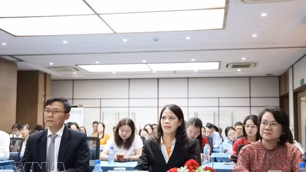 Des délégués lors du séminaire intitulé « Tendances du marché indonésien et opportunités pour l’industrie agroalimentaire vietnamienne ». Photo : VNA 