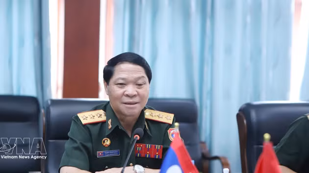 Le général de corps d’armée Vongsone Inpanphim, vice-ministre de la Défense, chef du Département général de la politique de l’Armée populaire lao et président du Comité spécial du gouvernement lao. Photo : VNA 