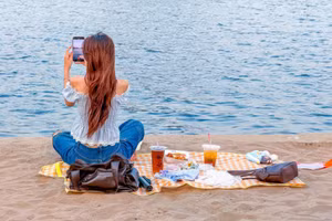 Anh Hong et son groupe d’amis décrivent le lieu comme original, semblable à un pique-nique à deux pas de chez eux.