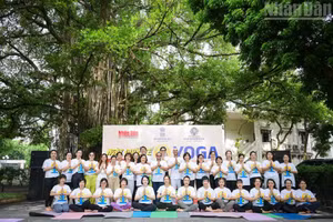 Le Journal Nhân Dân se joint à la célébration de la Journée internationale du yoga 2026