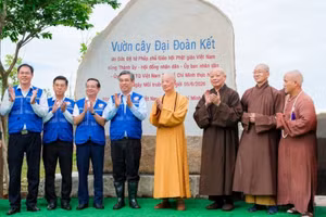 Les participants lors de la cérémonie. (Photo : Yen Nhi/hochiminhcity.gov.vn)