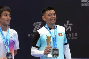 Le joueur vietnamien de pickleball Ly Hoang Nam remporte son premier titre professionnel en simple messieurs sur le PPA Tour Asia lors de l’Open de Hangzhou 2025. Photo : PPA Tour Asia.