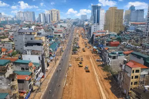 Le projet du périphérique n°1 (tronçon Hoang Cau - Voi Phuc), long de plus de 2,2 km, constitue l’un des chantiers clés de la ville de Hanoi, visant à réduire les embouteillages et à parachever le plan d’aménagement urbain global.