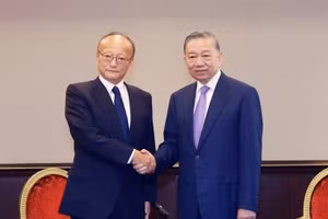 Le secrétaire général du Parti et président de la République, To Lâm, reçoit M. Masato Kanda, président de la Banque asiatique de développement (BAD). (Photo : VNA)