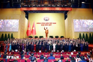 Cérémonie de clôture du XIVᵉ Congrès du Parti communiste du Vietnam
