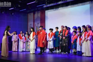 La jeunesse vietnamienne raconte son patrimoine culturel en France