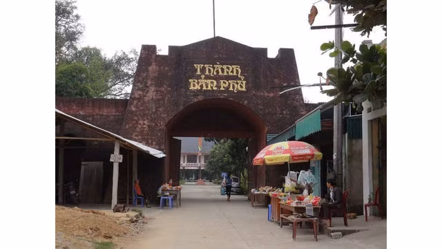Diên Biên, le lieu conserve des vestiges historiques de la bataille héroïque ảnh 2