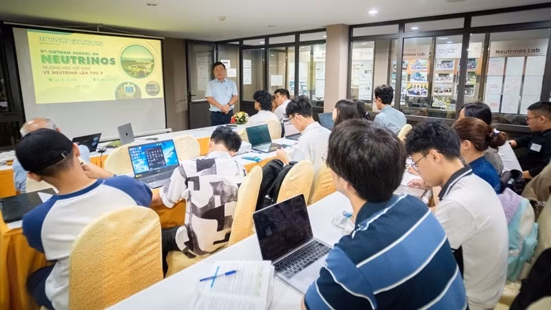 Ouverture de la 9e École vietnamienne sur les neutrinos. Photo: NDEL