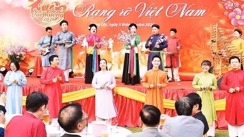 L’ambassade du Vietnam en Thaïlande organise le programme « Printemps de la Patrie » en lien avec la communauté vietnamienne. (Photo : Ambassade du Vietnam en Thaïlande)