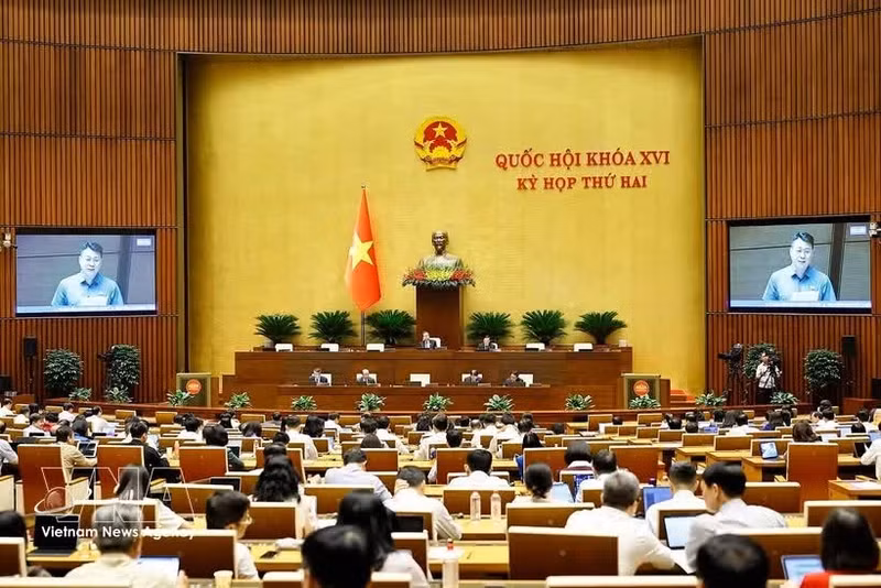 Vue de la séance plénière de l’Assemblée nationale, à Hanoi, le 27 octobre. Photo : VNA.