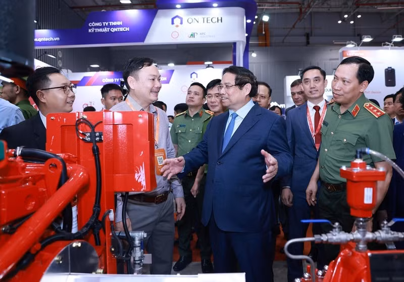 Le Premier ministre Pham Minh Chinh lors du salon professionnel de la sécurité Secutech+ Vietnam, à Ho Chi Minh-Ville, le 14 août. Photo : VNA.