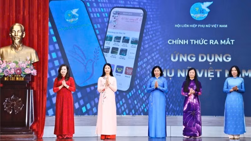 Lancement officiel de l’application « Femmes vietnamiennes ».