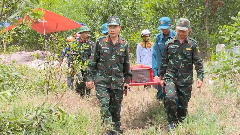 À ce jour, les forces compétentes de la province de Quang Ngai ont exhumé 16 dépouilles de soldats tombés pour la Patrie. Photo : VHO