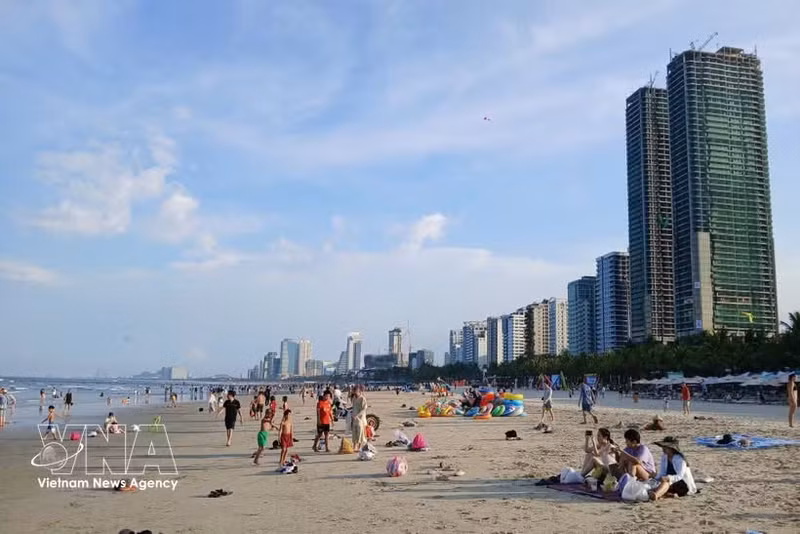 Selon les dernières données de Booking.com, Da Nang figure parmi les destinations les plus recherchées pour la période de juin à août. Photo: VNA