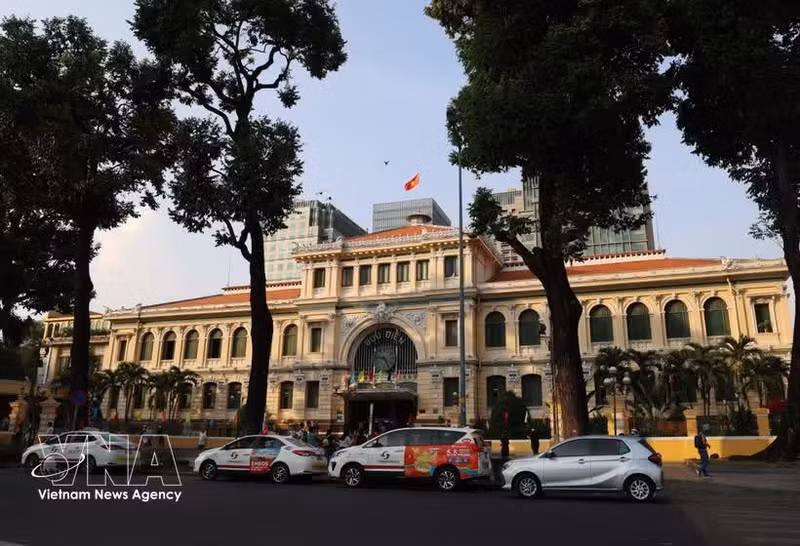 La Poste centrale de la ville, l'une des destinations les plus prisées par les touristes internationaux à Hô Chi Minh-Ville. Photo : VNA.