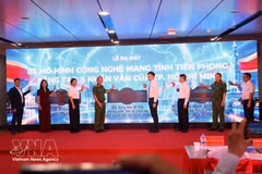 Cérémonie de lancement de trois modèles pionniers de transformation numérique à Hô Chi Minh-Ville. Photo : VNA.