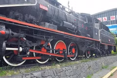 Une locomotive à vapeur exposée à la gare de Da Nang. Photo : VOV.
