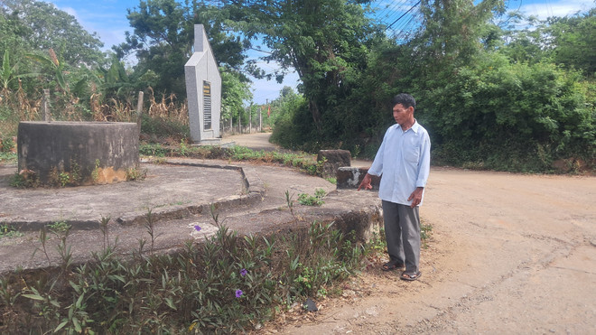 Des maisons uniques en latérite se dressent à Quang Ngai ảnh 4