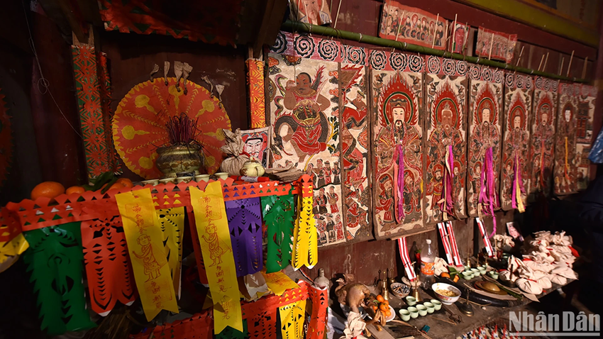 Les objets rituels de la cérémonie du cap sac sont préparés avec grand soin. Photo : NDEL. Les objets rituels de la cérémonie du cap sac sont préparés avec grand soin. Photo : NDEL.