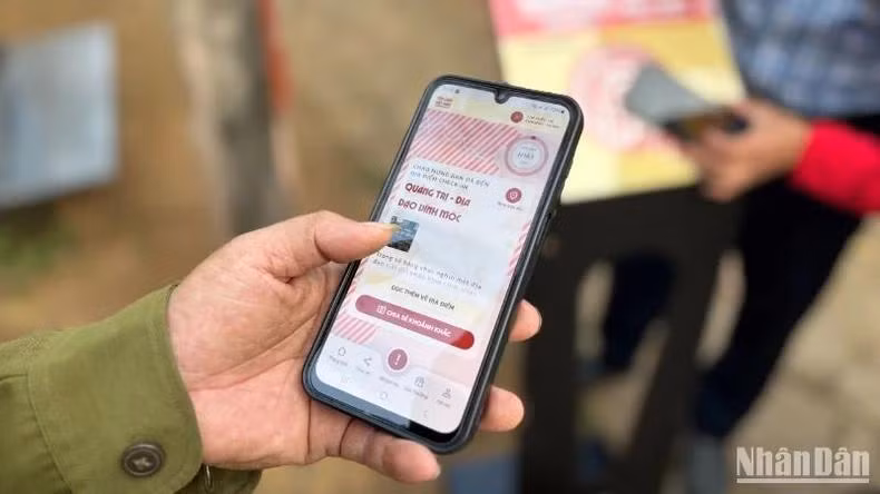 Le site web « Yêu lắm Việt Nam » promet aux visiteurs une expérience immersive et enrichissante. Photo : NDEL.