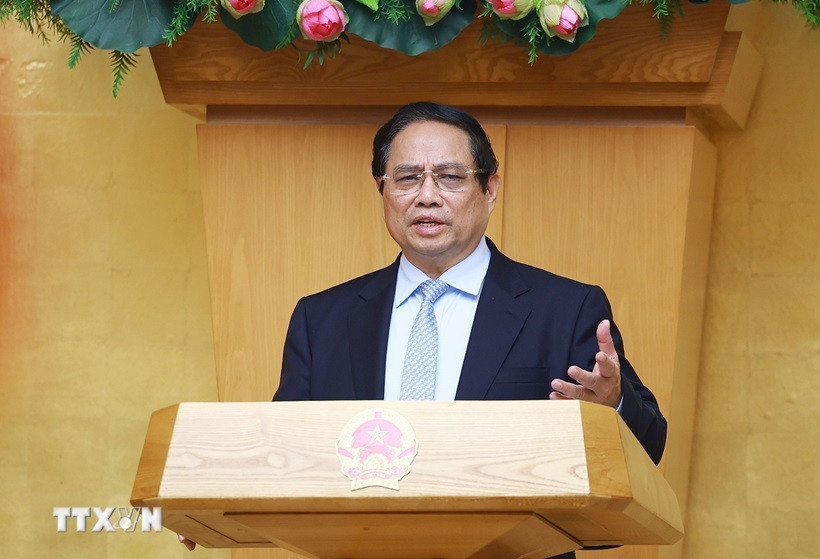 Le Premier ministre Pham Minh Chinh préside la réunion gouvernementale d’avril 2025 consacrée à la préparation des lois. Photo : VNA.
