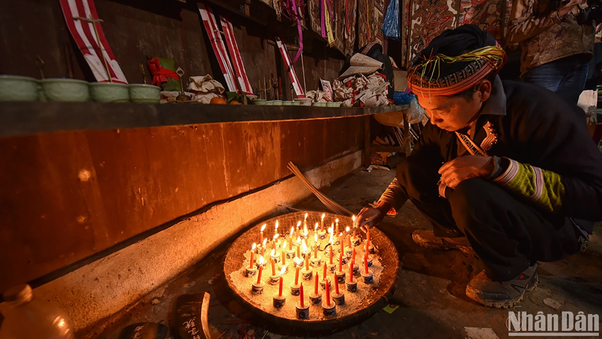 Objets rituels de la cérémonie du cap sac. Photo : NDEL. Objets rituels de la cérémonie du cap sac. Photo : NDEL.