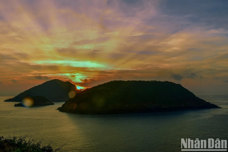 Nouvelle journée à Côn Dao, province de Bà Ria-Vung Tàu (au Sud du Vietnam). Nouvelle journée à Côn Dao, province de Bà Ria-Vung Tàu (au Sud du Vietnam).