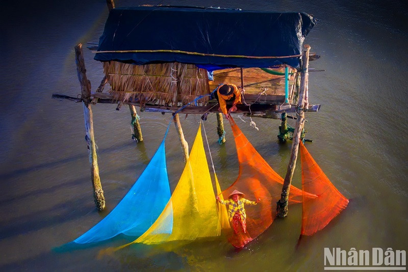 Les produits de la mer assurent une vie décente aux pêcheurs depuis des générations. Les produits de la mer assurent une vie décente aux pêcheurs depuis des générations.