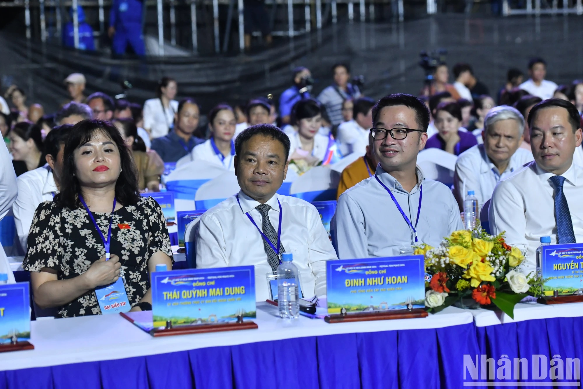 Les délégués à la cérémonie d'ouverture. Photo : DANG KHOA/NDEL. Les délégués à la cérémonie d'ouverture. Photo : DANG KHOA/NDEL.