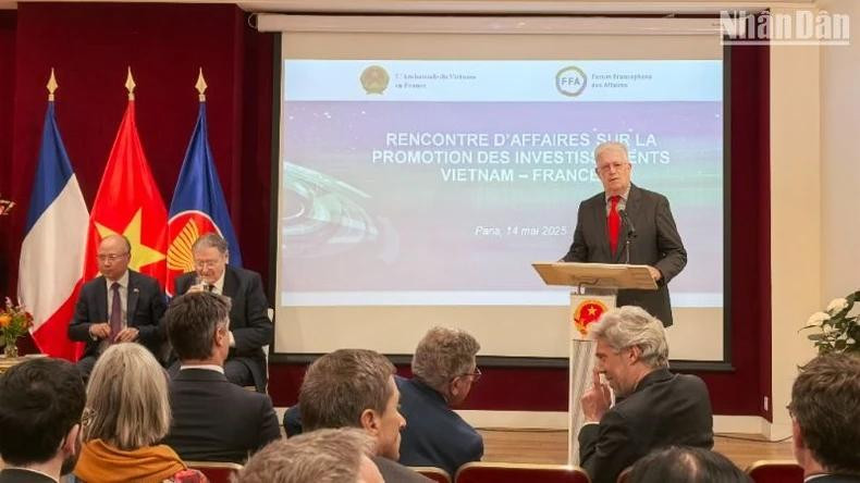 Jean-François Verdier, inspecteur général des finances (au ministère de l’Économie et des Finances de la France), se dit convaincu que la coopération entre la France et le Vietnam connaîtra une avancée significative dans un avenir proche. Photo : NDEL.