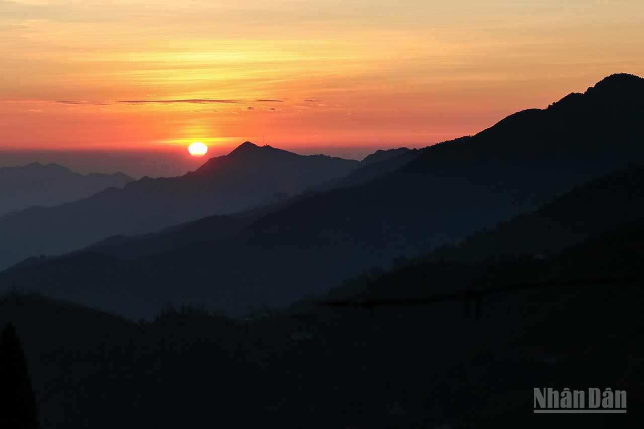 Tà Xùa et Hang Dông - des destinations touristiques idéales pour les amoureux de la nature ảnh 2 Tà Xùa et Hang Dông - des destinations touristiques idéales pour les amoureux de la nature ảnh 2