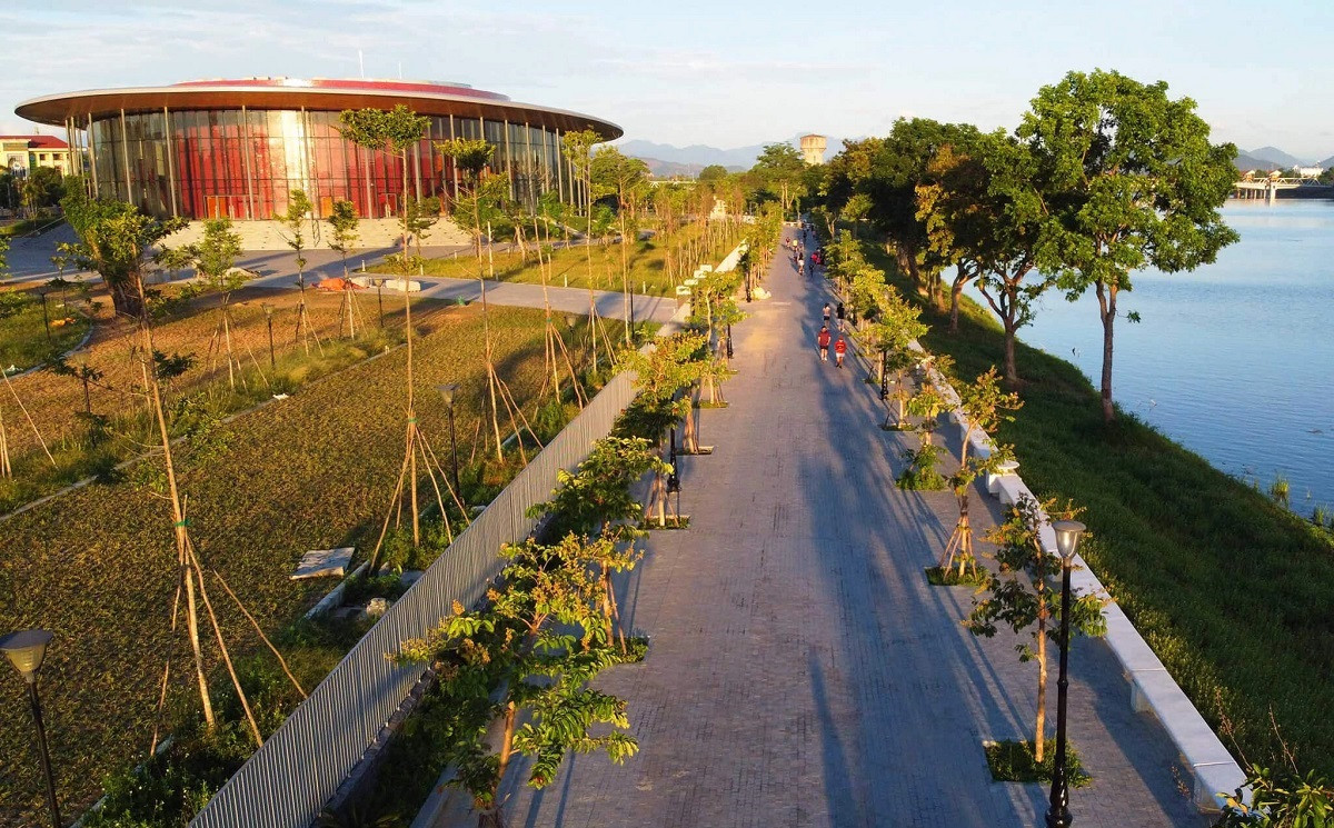 Hue se transforme pour devenir un pôle important du tourisme vert. Photo : Vnexpress. Hue se transforme pour devenir un pôle important du tourisme vert. Photo : Vnexpress.