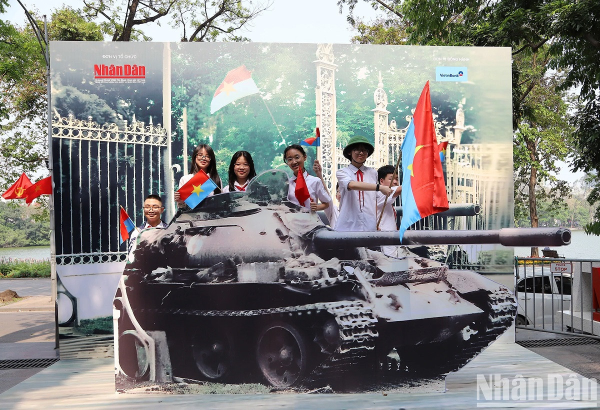 Lorsque l’histoire ne se limite plus aux pages d’un manuel, mais qu’elle est présentée de manière visuelle et vivante, les élèves y accèdent plus facilement.