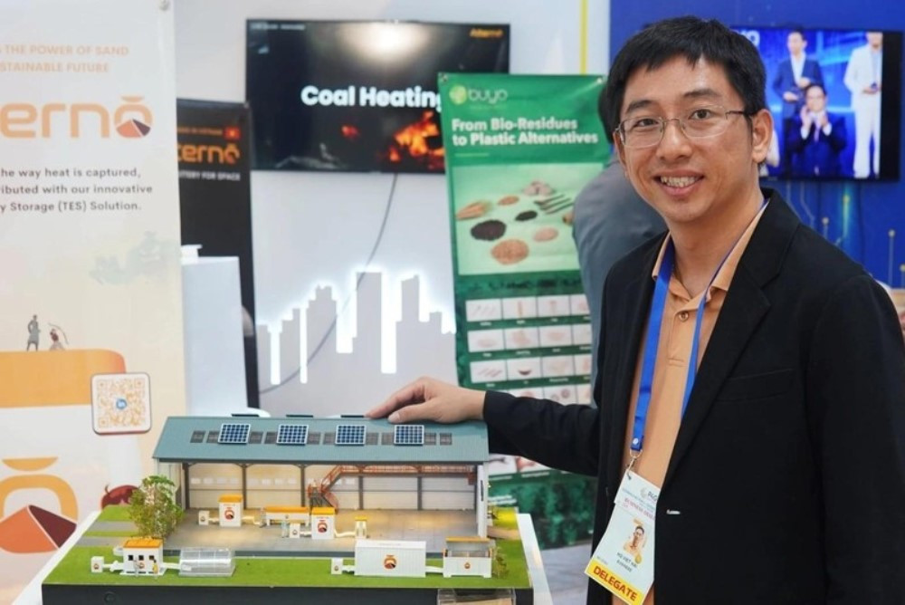 Hô Viêt Hai, cofondateur et PDG de la société Alternō - une start-up vietnamienne prête à conquérir le monde avec sa technologie de la « batterie à sable ». Photo : vnexpress.