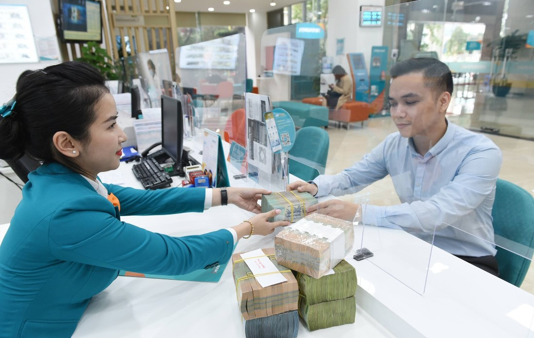 L'absence d'un système de critères clairs rend difficile l'accès au capital pour les entreprises. Photo : NLĐ.