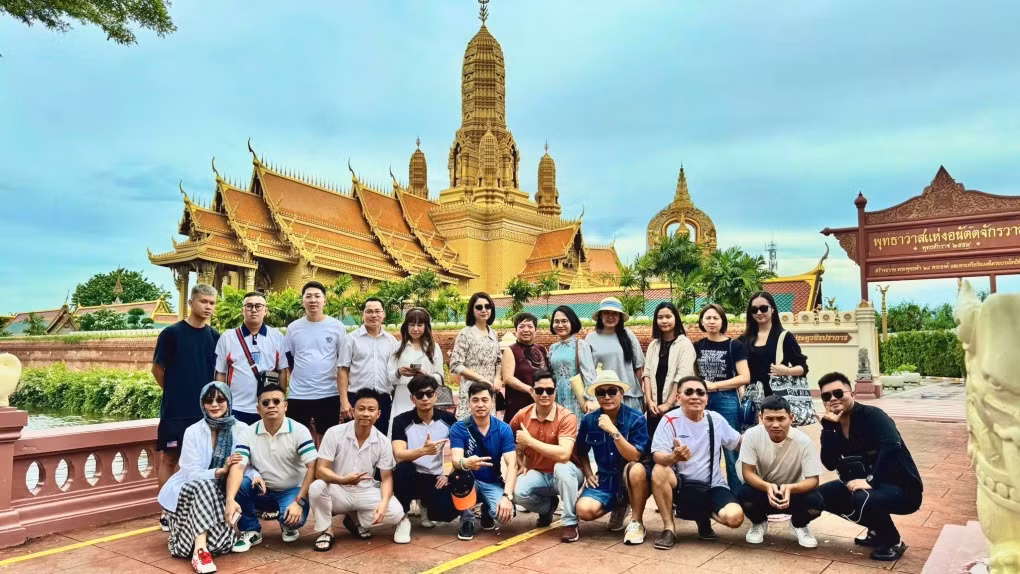 Un groupe des touristes vietnamiens en Thaïlande. Photo : Vnexpress.