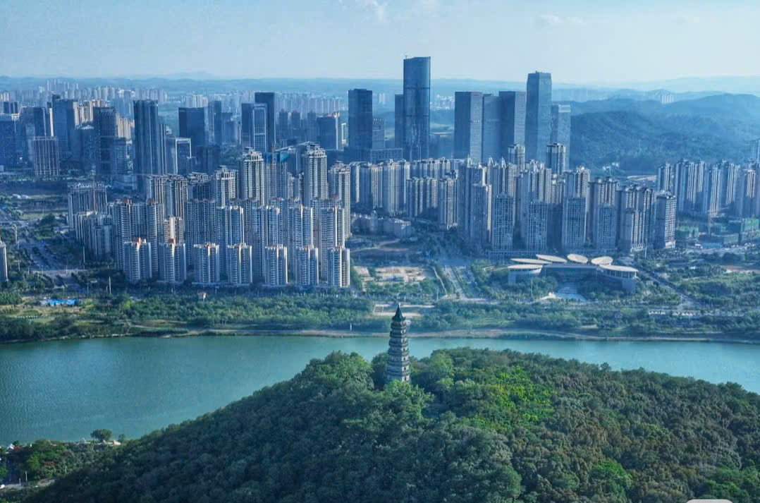 Ville de Nanning. Photo : Vietlandtravel. Ville de Nanning. Photo : Vietlandtravel.