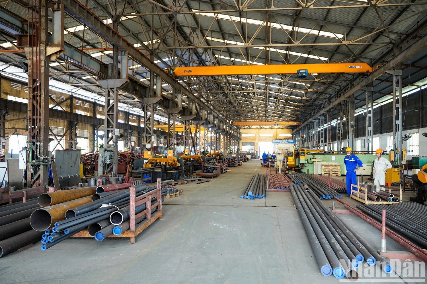 La coentreprise entre le groupe Damen et la société par actions de construction navale Song Cam maintient une charge de travail assez stable. La coentreprise entre le groupe Damen et la société par actions de construction navale Song Cam maintient une charge de travail assez stable.